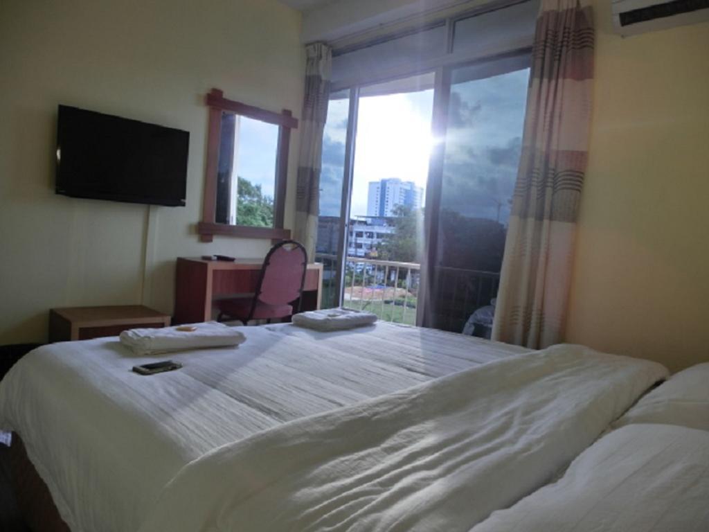 The Garden Inn Miri Zimmer foto