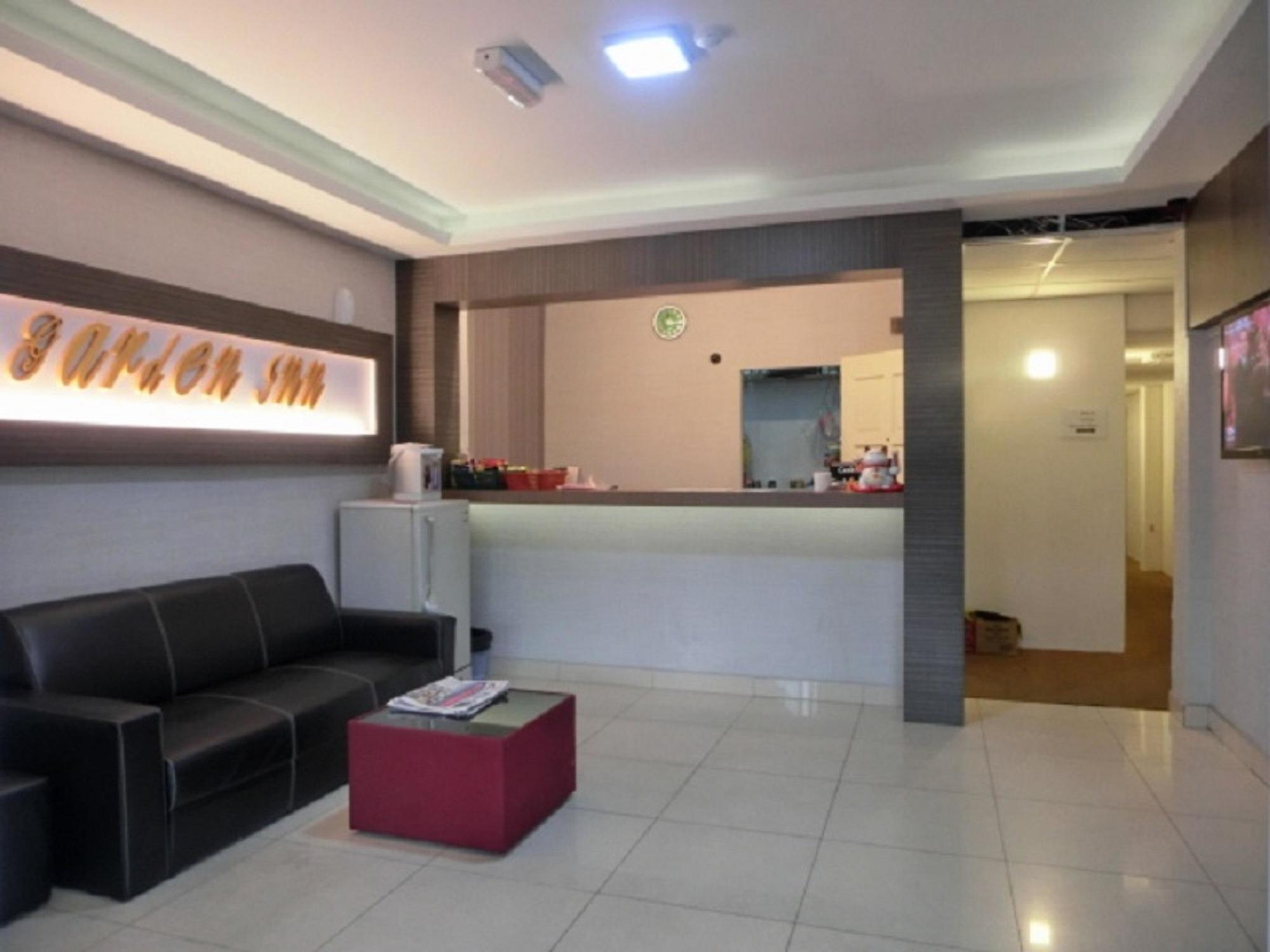 The Garden Inn Miri Exterior foto